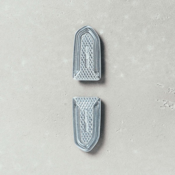 Footrest cover, aluminum, passenger for Moto Guzzi V7 III/ V9 Roamer / Bobber